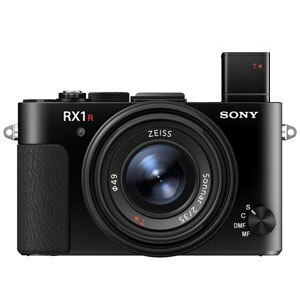 ソニー
フルサイズミラーレス一眼カメラ「α7RIVA」ボディ
SONY α7R4A
ILCE-7RM4A